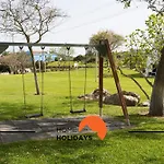 #322 Family Spacious & Cozy *