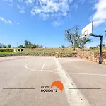 #322 Family Spacious & Cozy Apartamento